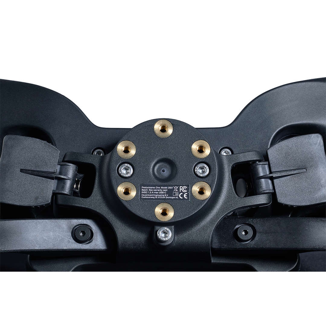 Heusinkveld One steering wheel