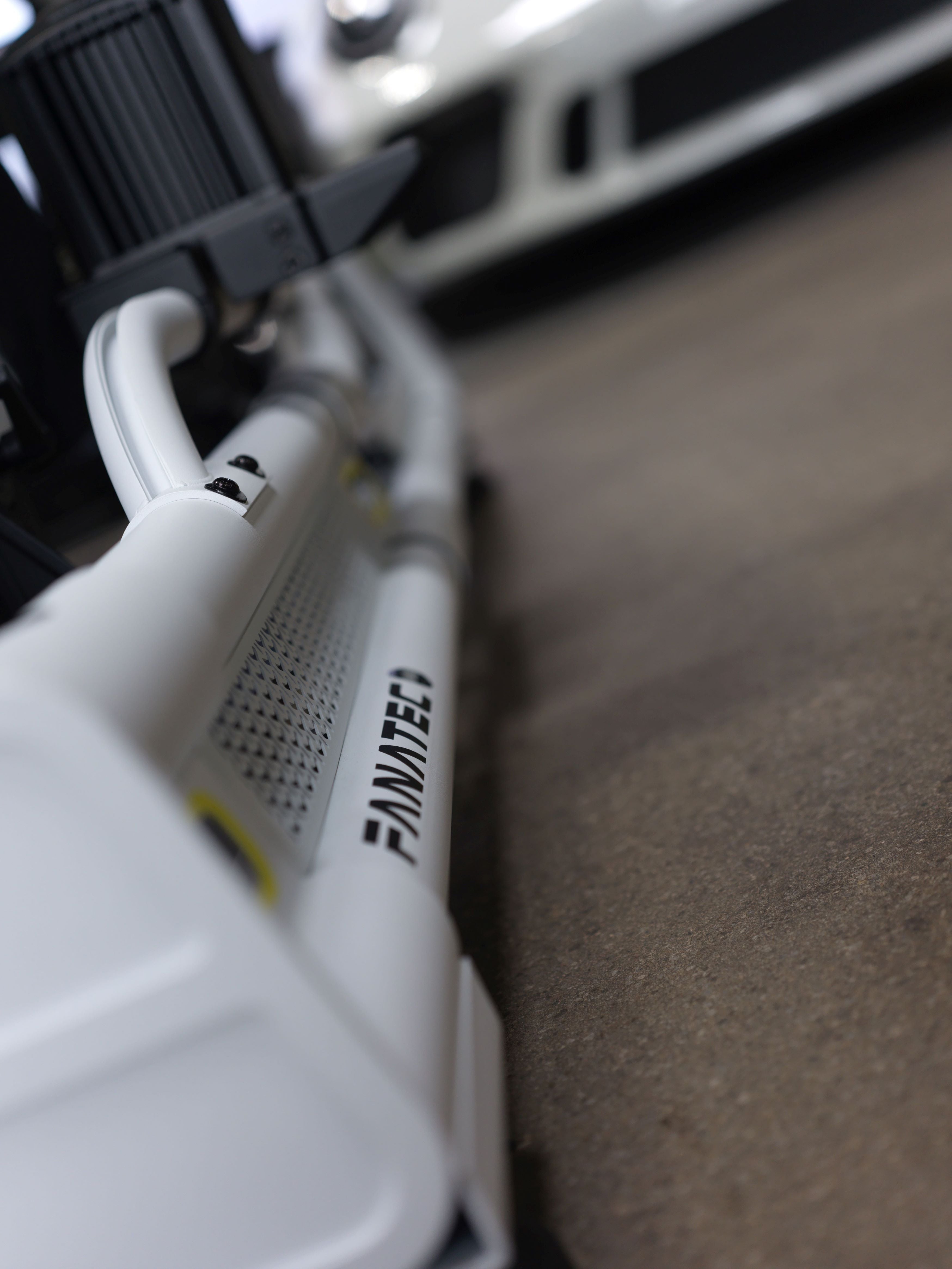 Fanatec Turnkey (White)